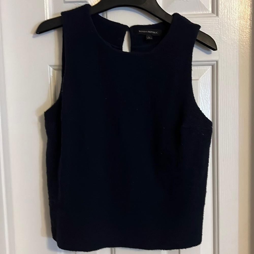 Banana Republic Size Small navy tank